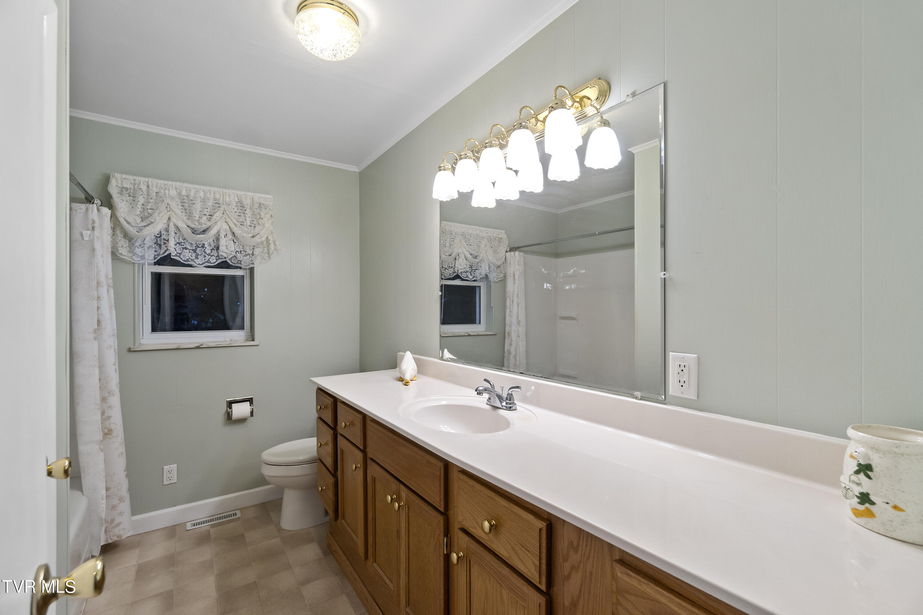 190 Golf Course Circle Greeneville, TN 37743 - Photo 14 of 40 DSC08680