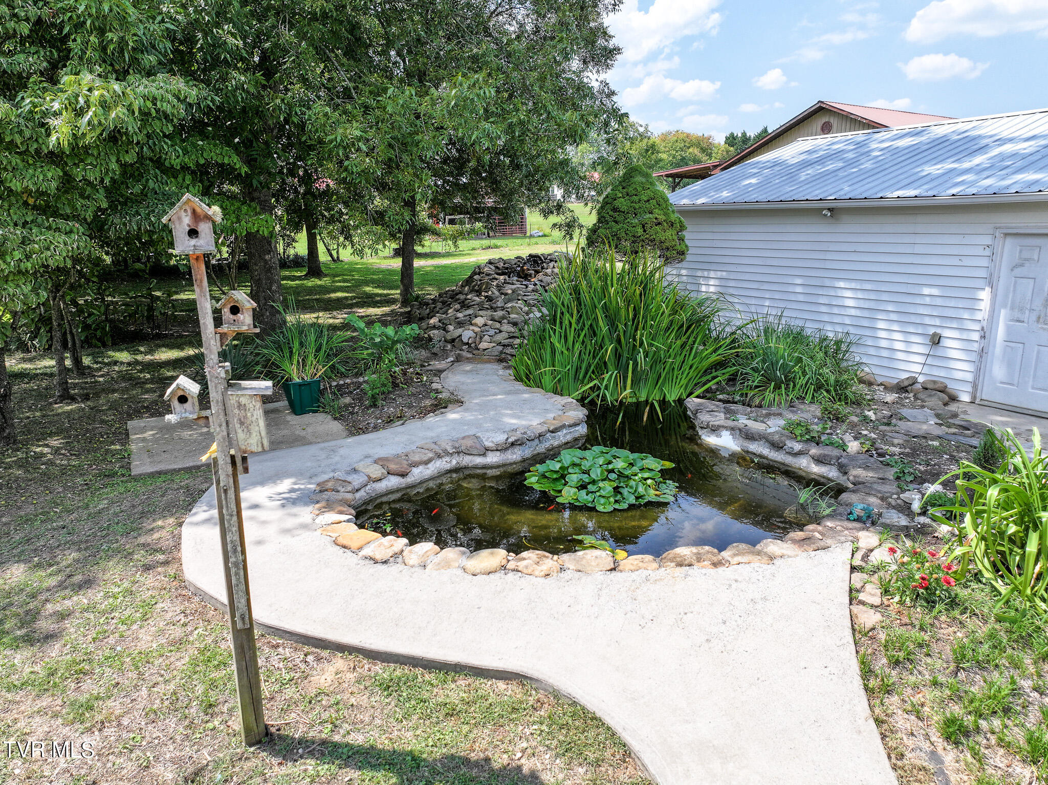 190 Golf Course Circle Greeneville, TN 37743 - Photo 31 of 40 DJI_20240829012318_0318_D