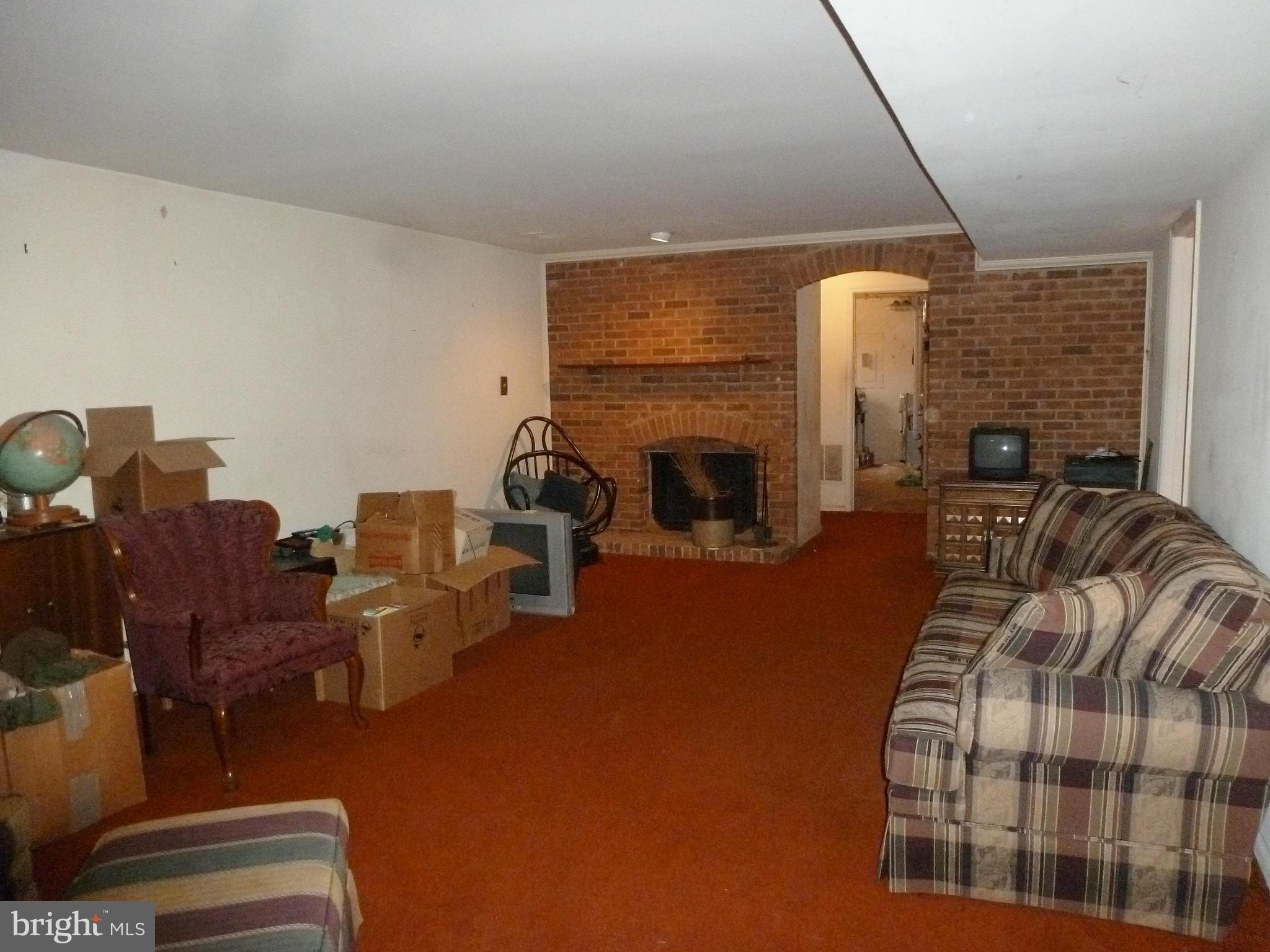 131 Environs Road Sterling, VA 20165 - Photo 17 of 18 Family Room