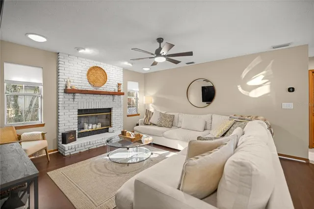 $389,900 | 985 Northeast 50th Avenue, Ocala, FL 34470