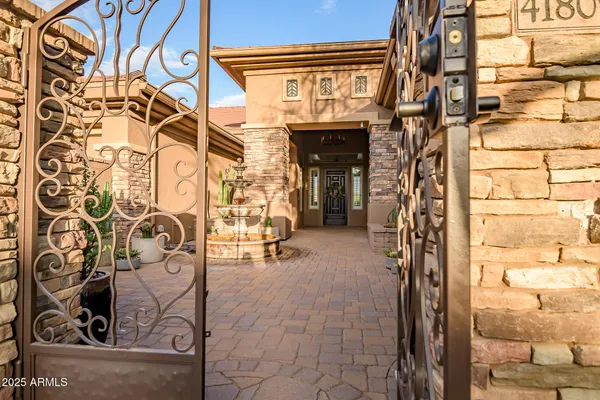 $1,550,000 | 41809 North La Cantera Drive, Anthem, AZ 85086