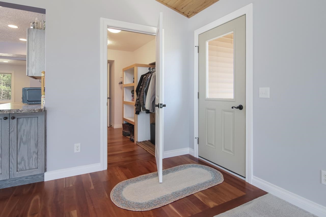 11222 Nichols Road Interlochen, MI 49643 - Photo 43 of 76 1898929-42.JPG