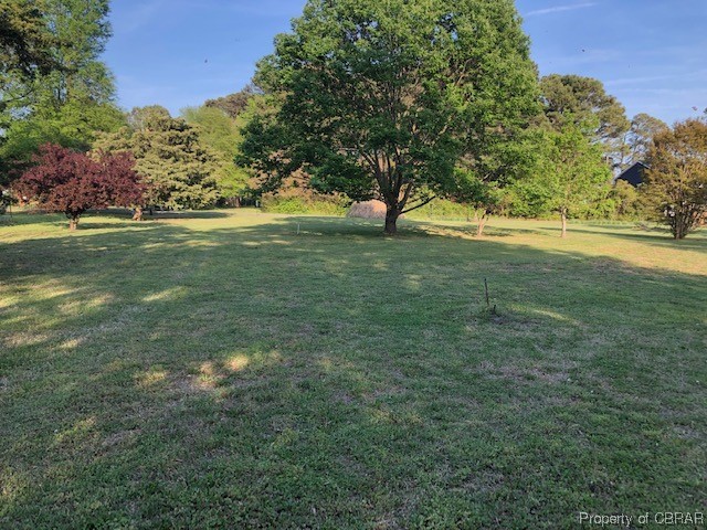 649 Peary Road Port Haywood, VA 23138 - Photo 2 of 6