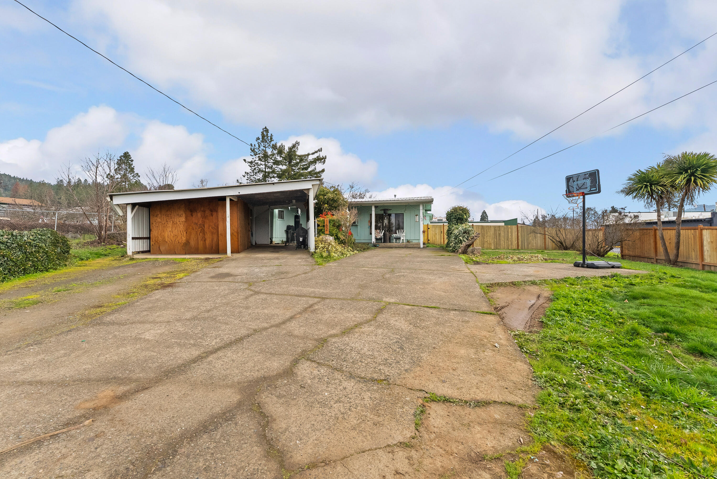 162 Kruse Street Sutherlin, OR 97479 - Photo 4 of 49 0-9