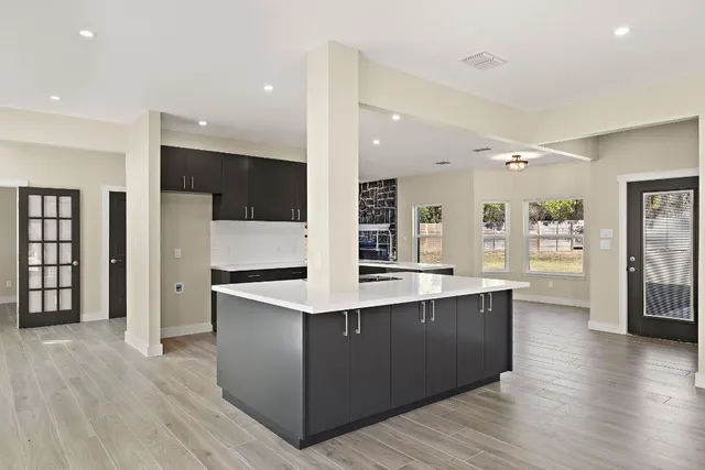 $645,000 | 100 Toltec Cove, Kyle, TX 78640