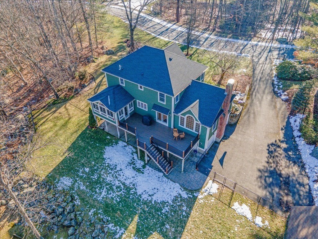 15 Fatherland Drive Newbury, MA 01922 - Photo 39 of 42 a aerial view of a house with a yard