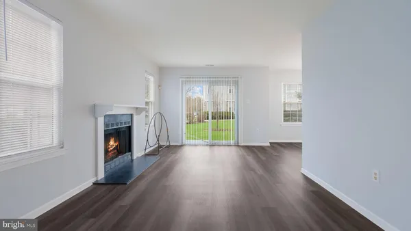 $1,995 | 211 Mews Drive, Unit 211, Sellersville, PA 18960