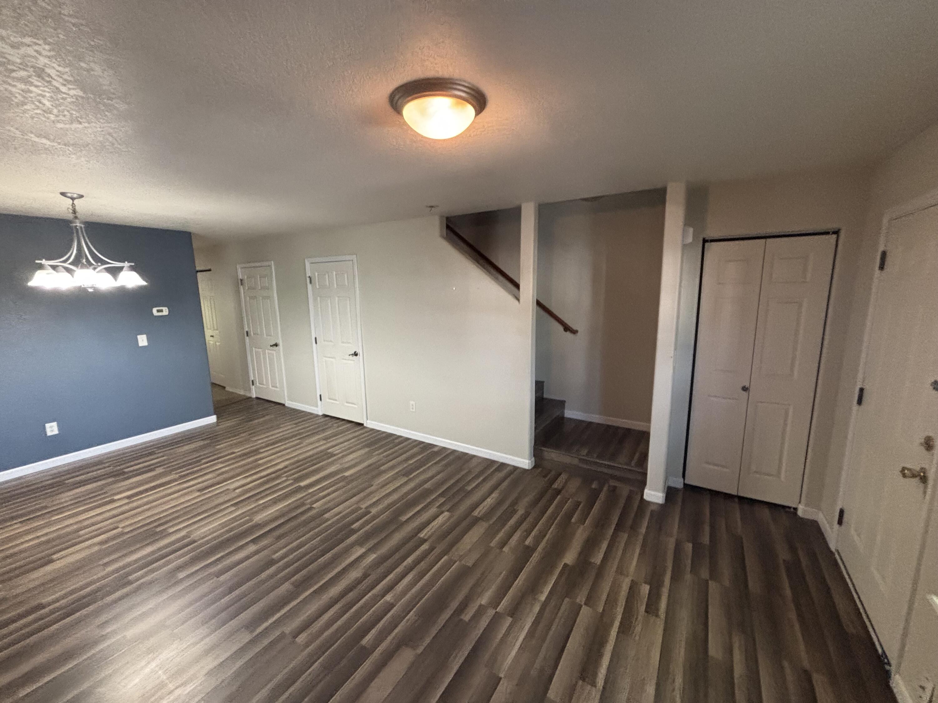 450 Midway Road, Unit 16 Medford, OR 97501 - Photo 3 of 18 5