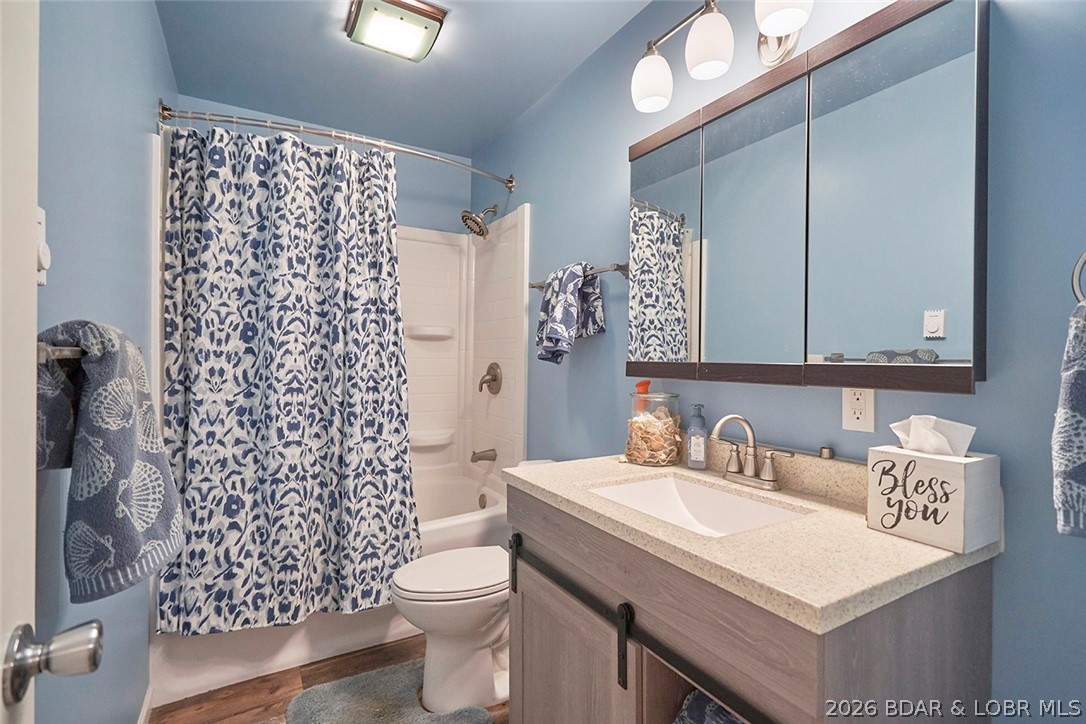 276 Paradise Acres Road Edwards, MO 65326 - Photo 14 of 45 upstairs bath