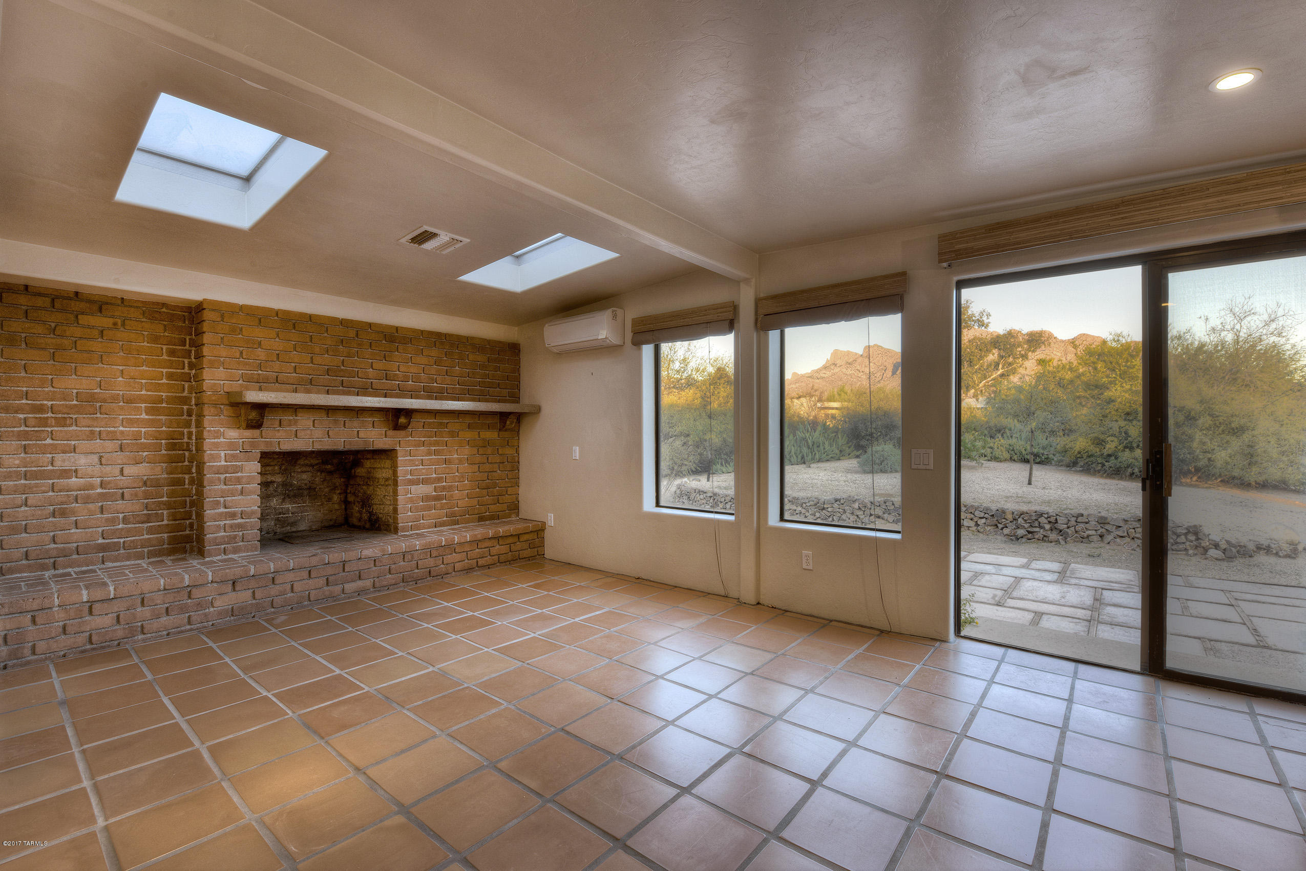 9412 North Rancho Verde Drive Tucson, AZ 85704 - Photo 4 of 14