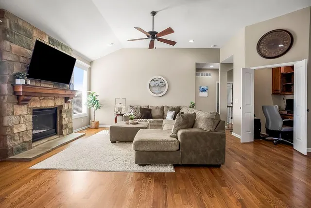 $537,500 | 19435 West 200th Terrace, Spring Hill, KS 66083