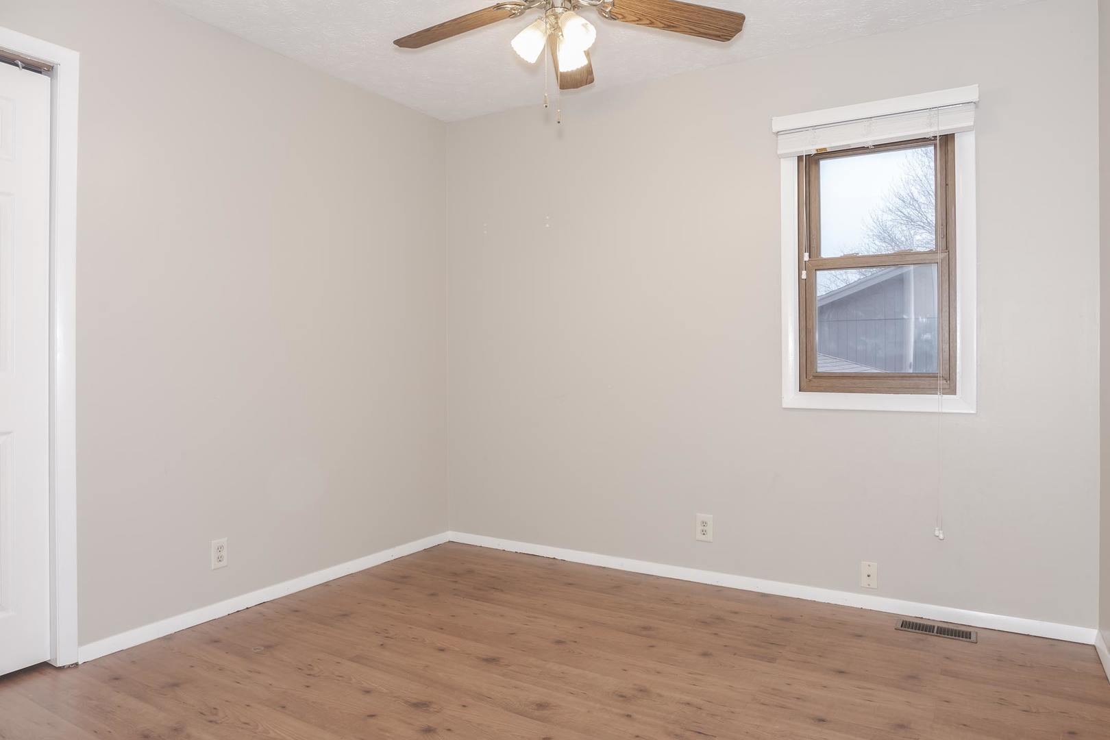 1112 Liberty Road Normal, IL 61761 - Photo 15 of 31