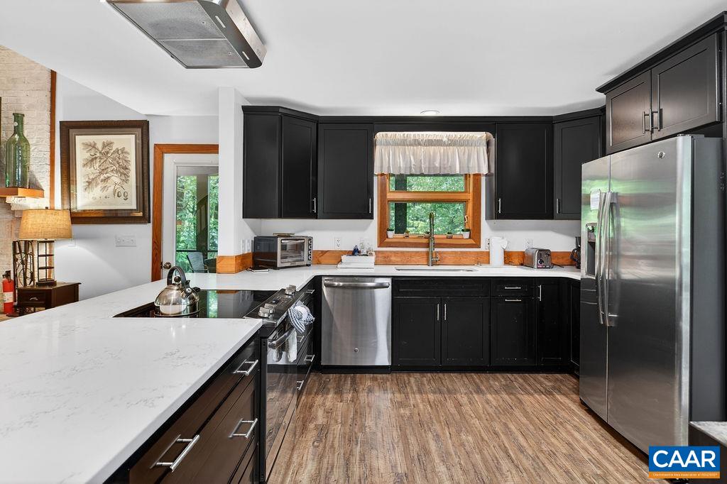 308 Devils Knob Loop Wintergreen, VA 22967 - Photo 20 of 48