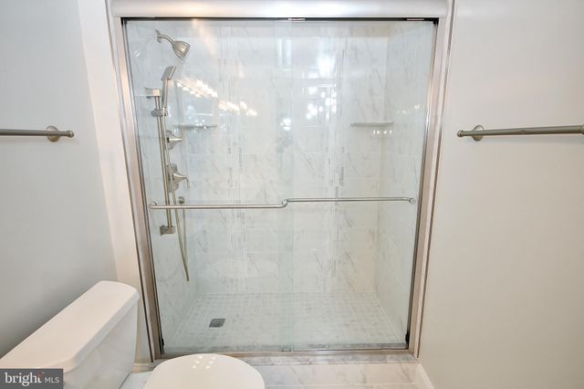 $605,000 | 2181 Jamieson Avenue, Unit 1210, Alexandria, VA 22314