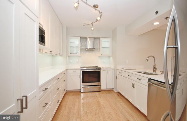 $605,000 | 2181 Jamieson Avenue, Unit 1210, Alexandria, VA 22314