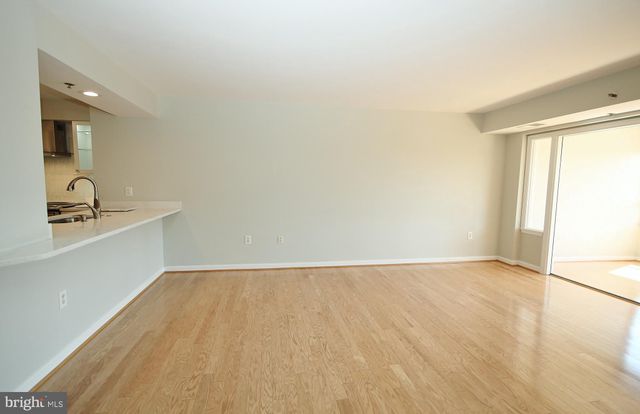 $605,000 | 2181 Jamieson Avenue, Unit 1210, Alexandria, VA 22314