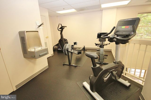 $605,000 | 2181 Jamieson Avenue, Unit 1210, Alexandria, VA 22314