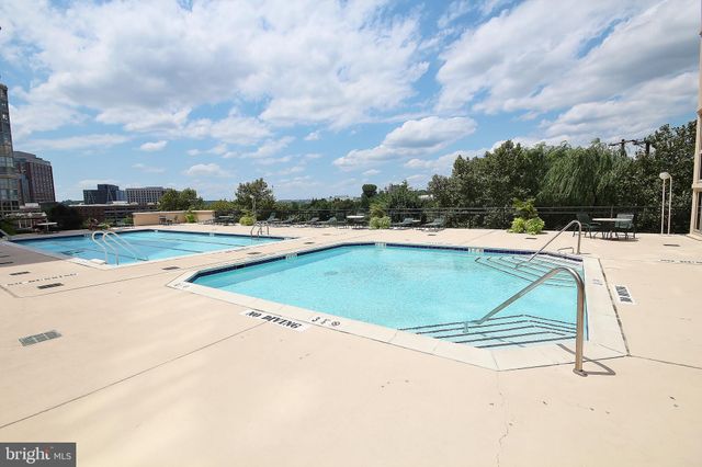 $605,000 | 2181 Jamieson Avenue, Unit 1210, Alexandria, VA 22314