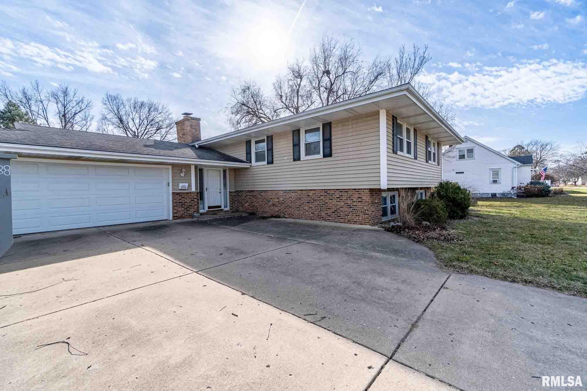 830 East Tyler Street Morton, IL 61550 - Photo 2 of 40