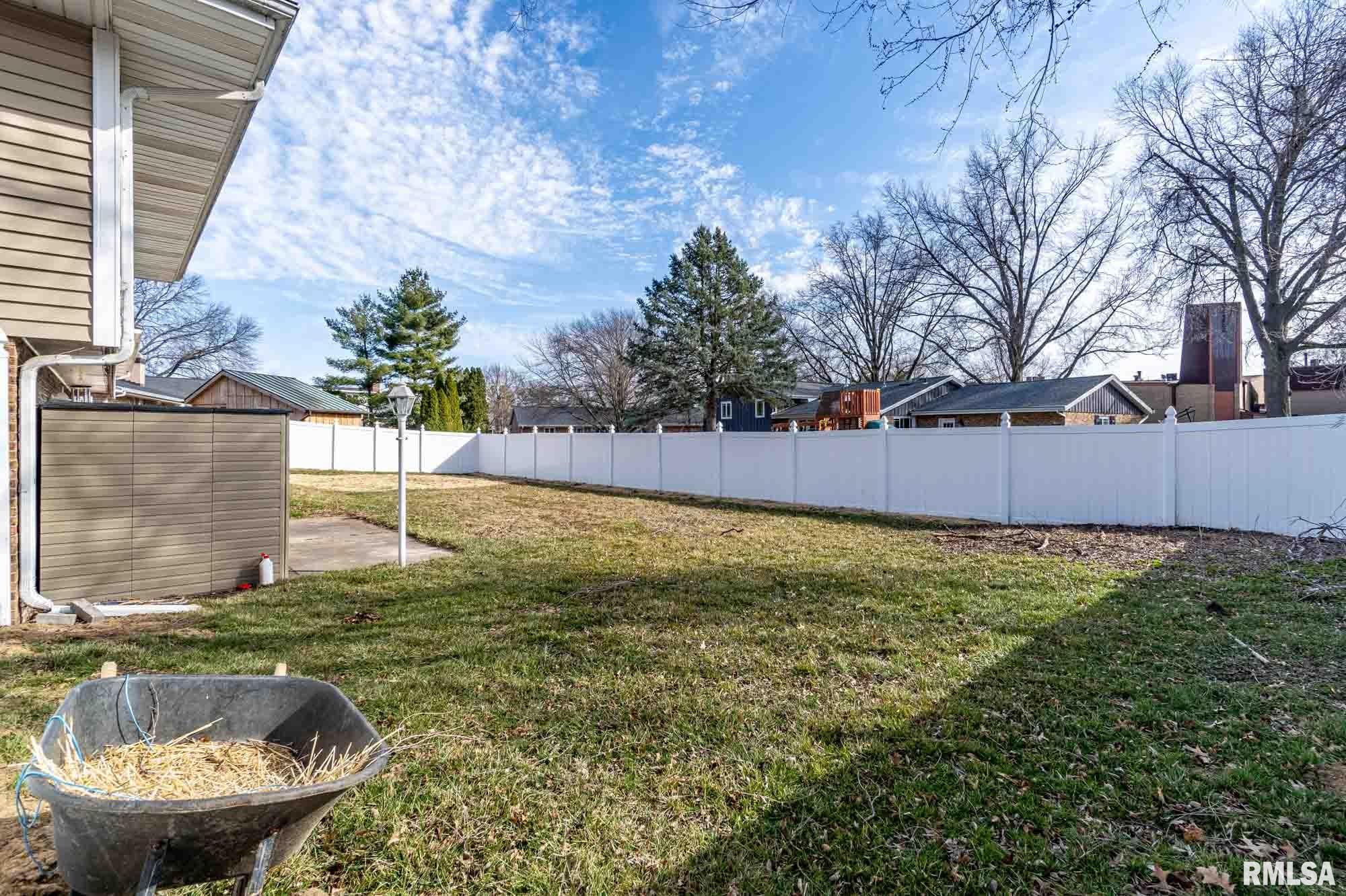 830 East Tyler Street Morton, IL 61550 - Photo 33 of 40