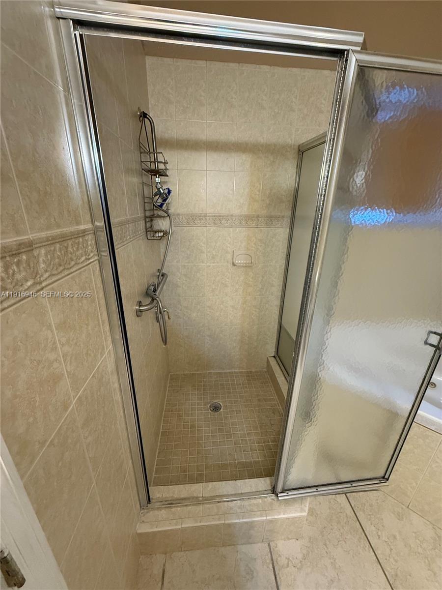 16605 Southwest 103rd Court Miami, FL 33157 - Photo 11 of 28