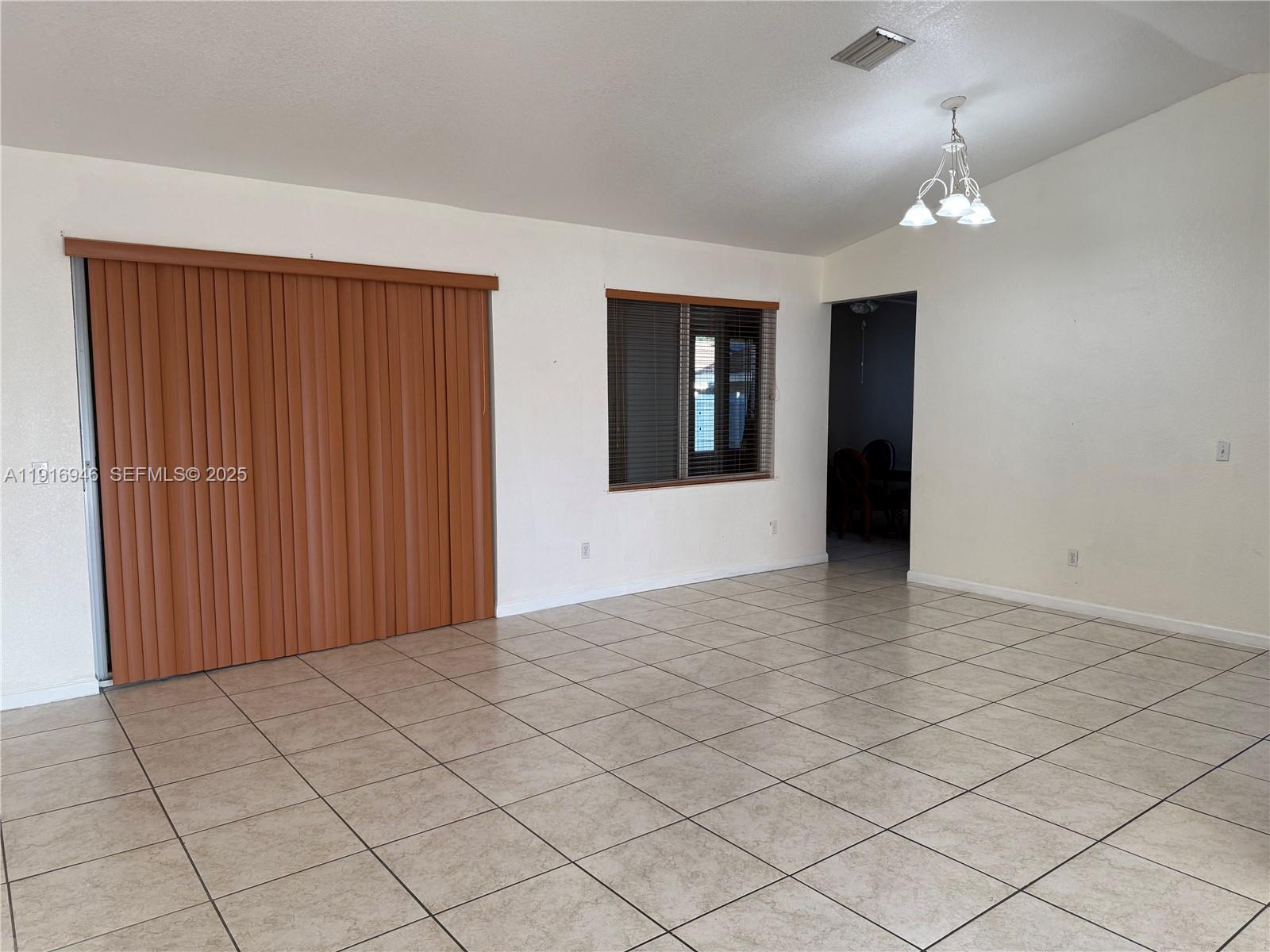 16605 Southwest 103rd Court Miami, FL 33157 - Photo 5 of 28