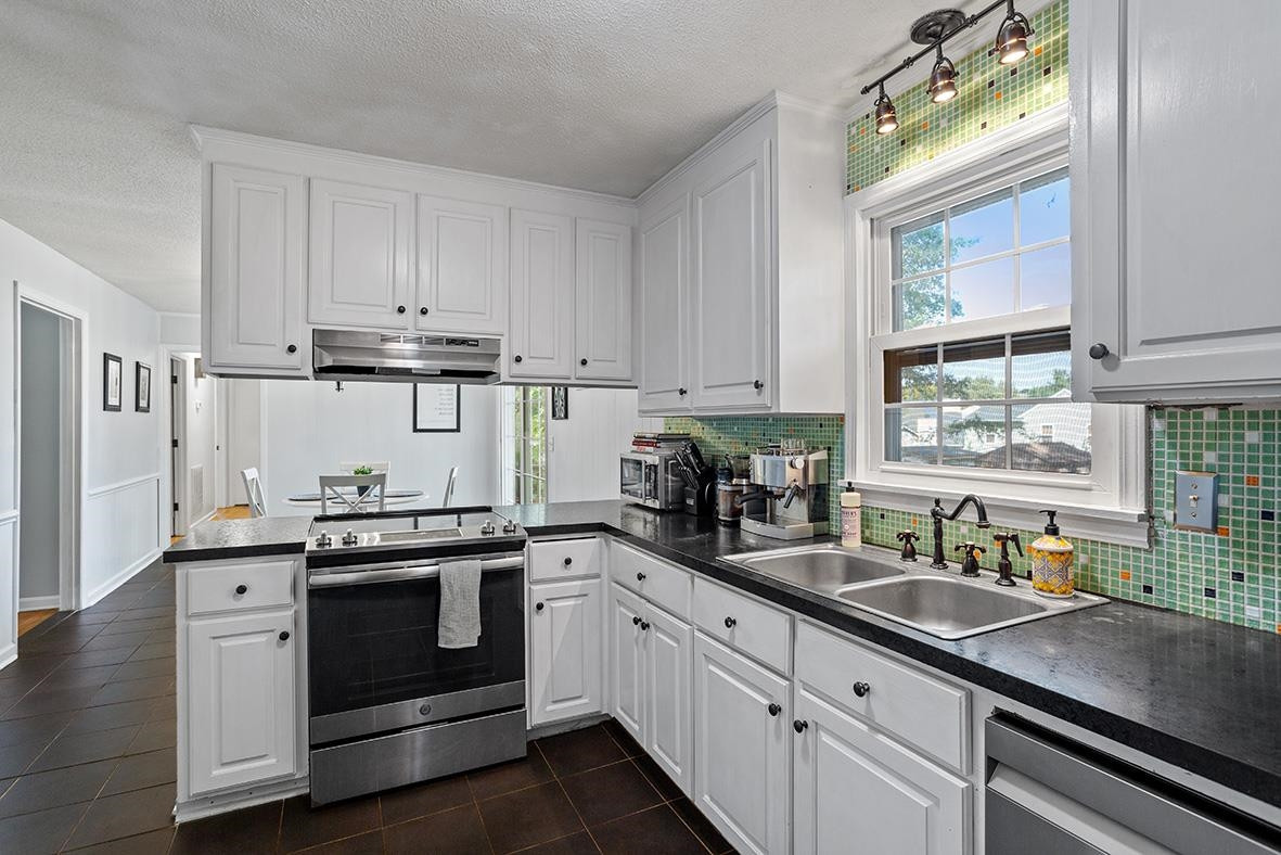 4105 Live Oak Road Raleigh, NC 27604 - Photo 8 of 19 Photo 11