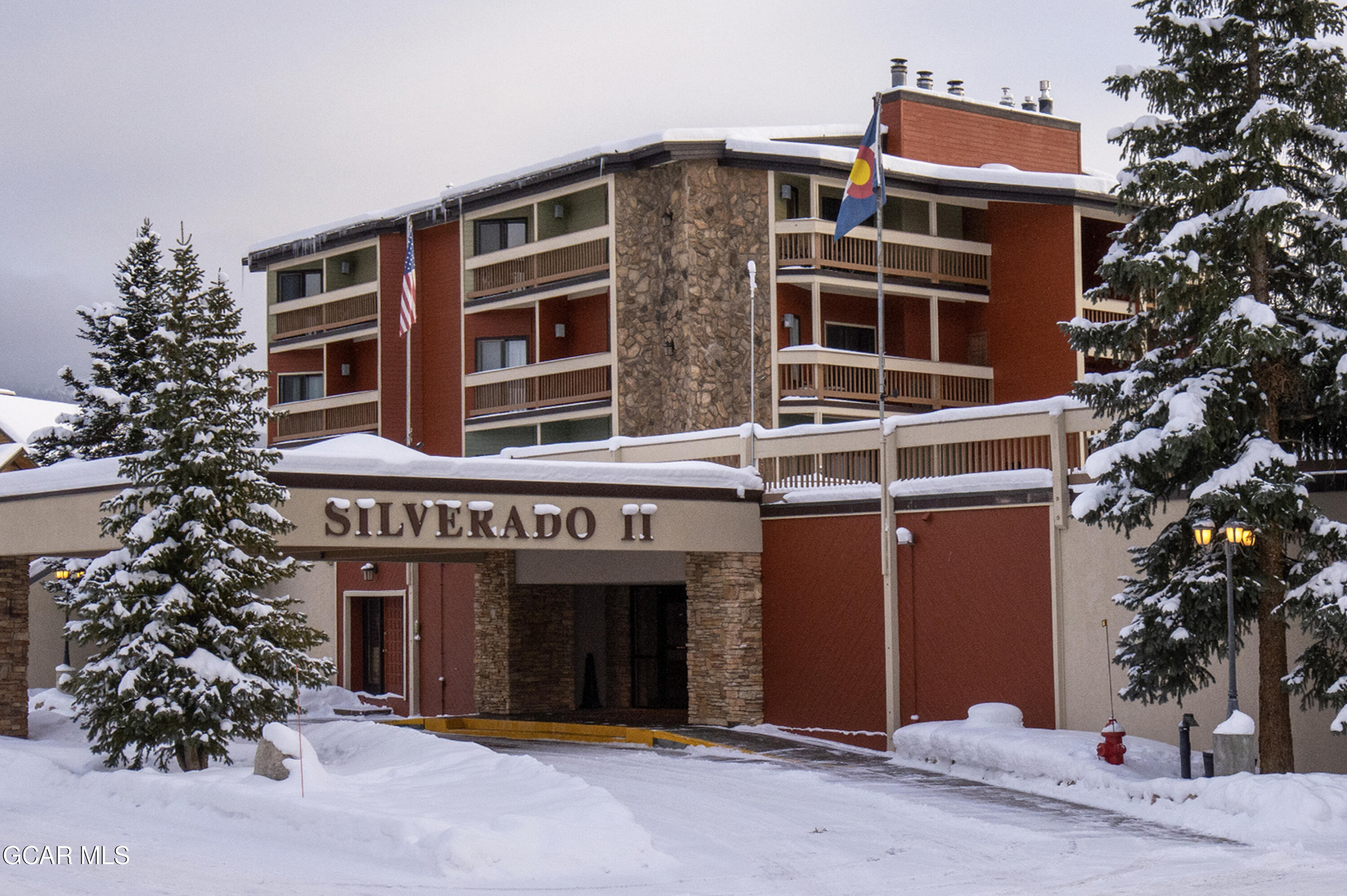 490 Kings Crossing Road, Unit 331 Winter Park, CO 80482 - Photo 32 of 38 a front view of a building