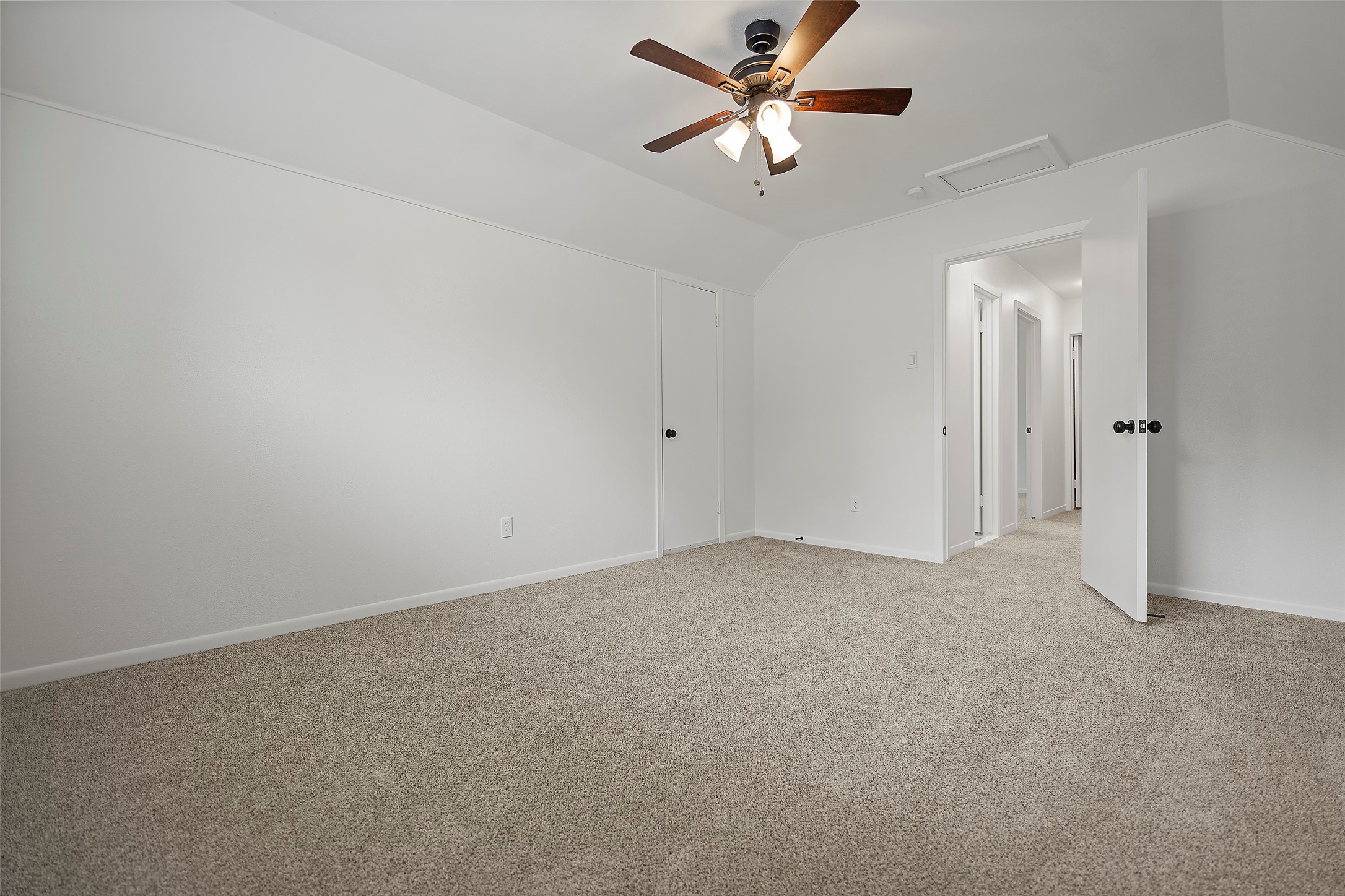 10642 Mayfield Road Houston, TX 77043 - Photo 32 of 40 Gallery Image 32