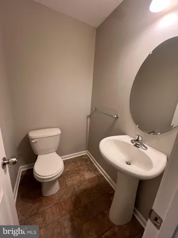 $2,000 | 1143 Mare Street, Ranson, WV 25438