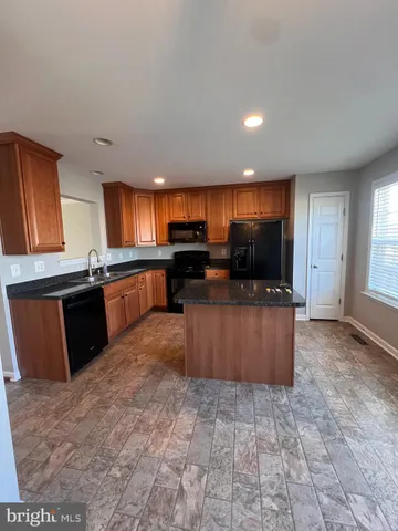 $2,000 | 1143 Mare Street, Ranson, WV 25438