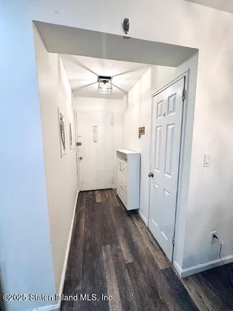 $325,000 | 1160 Richmond Road, Unit 2F | Grasmere