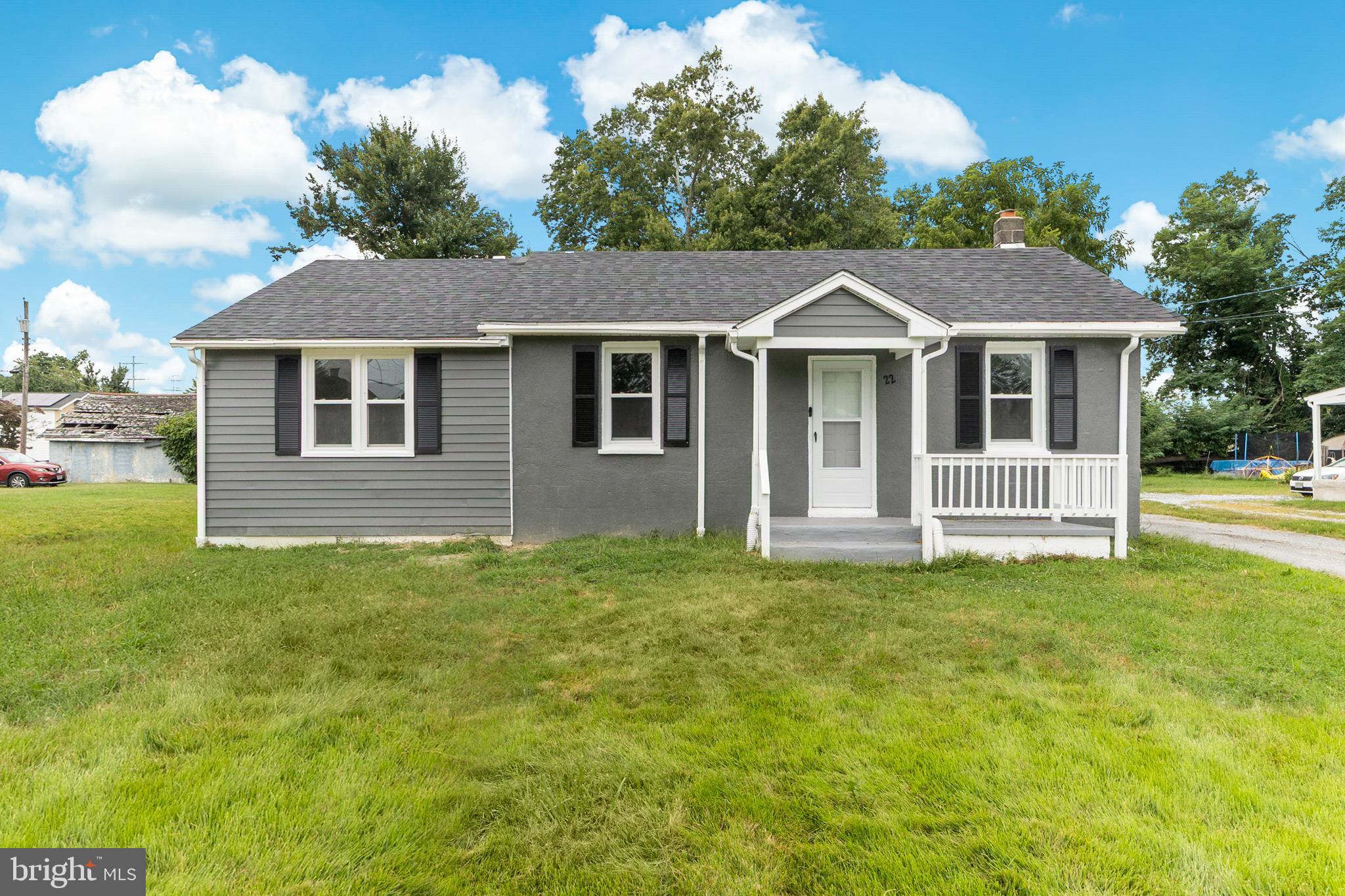 22 Alloway Road Woodstown, NJ 08098 - Photo 2 of 22 a house that has a big yard in front of it