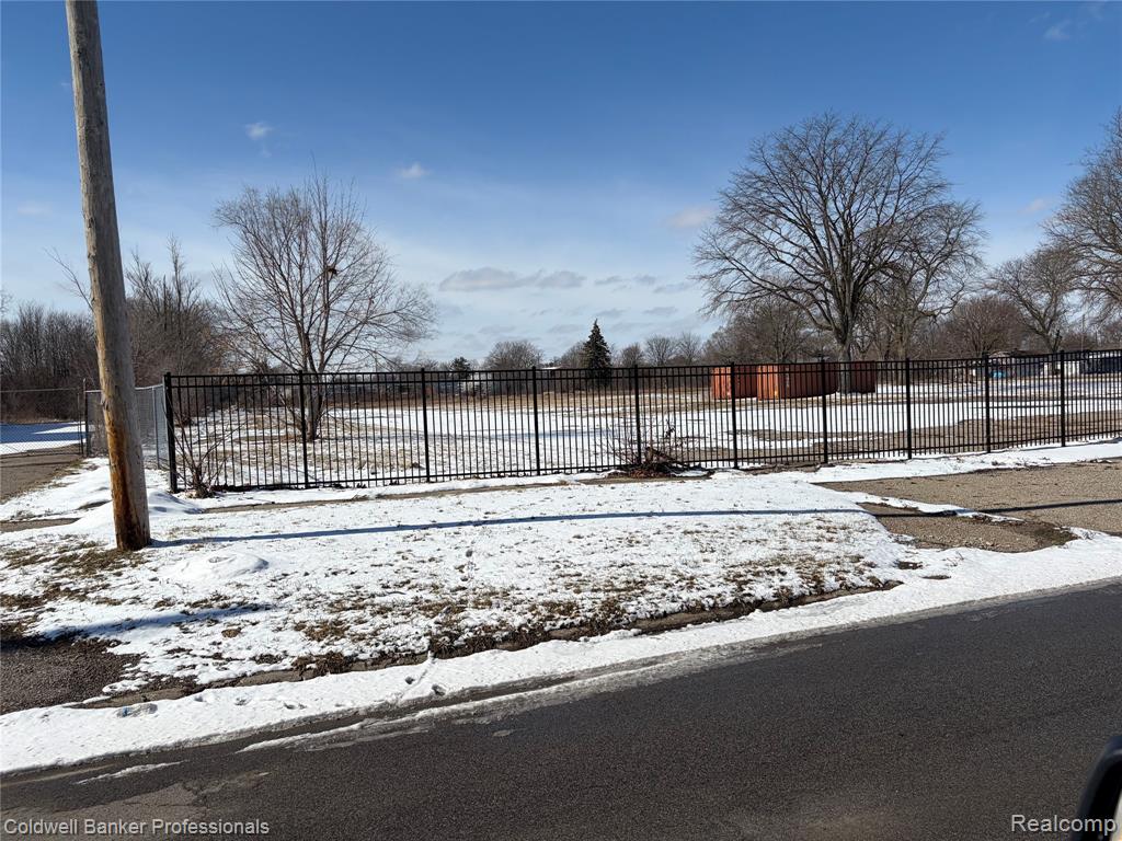 2701 Branch Road Flint, MI 48506 - Photo 5 of 6