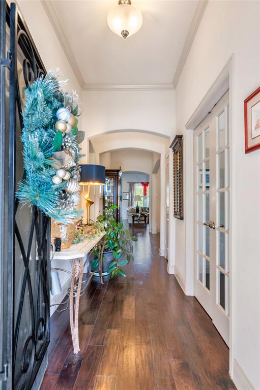 1012 Sweeping Butte Drive Fort Worth, TX 76052 - Photo 3 of 23 a entryway of a house with wooden floor