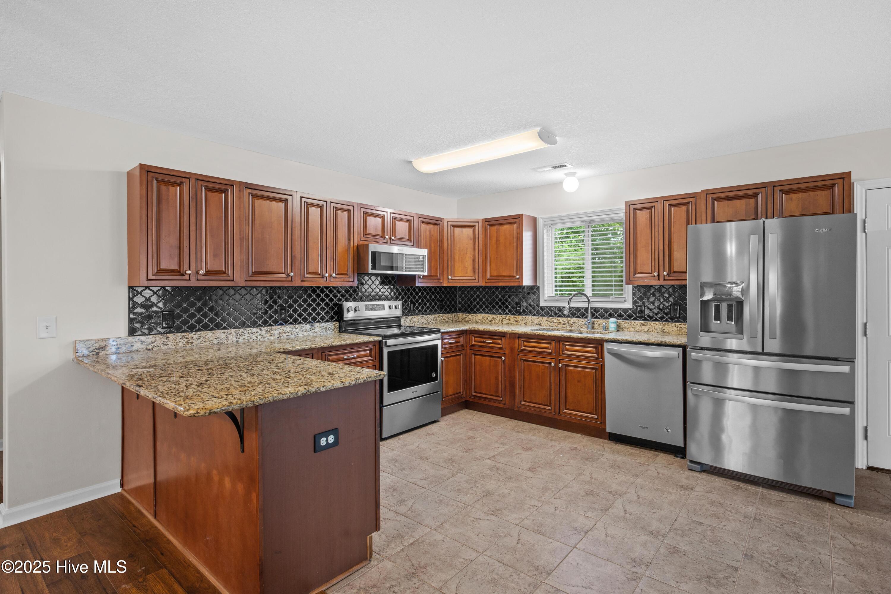 1192 Pony Farm Road Jacksonville, NC 28540 - Photo 7 of 31 7