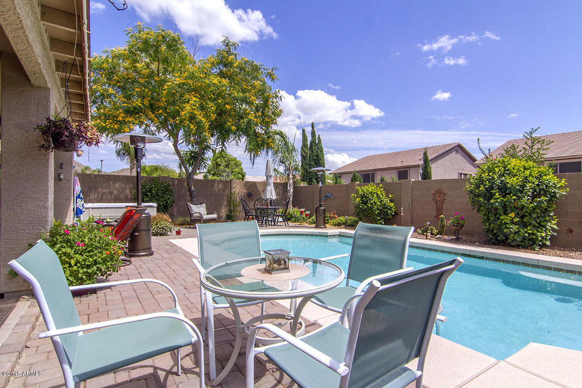 2327 West Peak View Road Phoenix, AZ 85085 - Photo 23 of 25 PoolSide_0133
