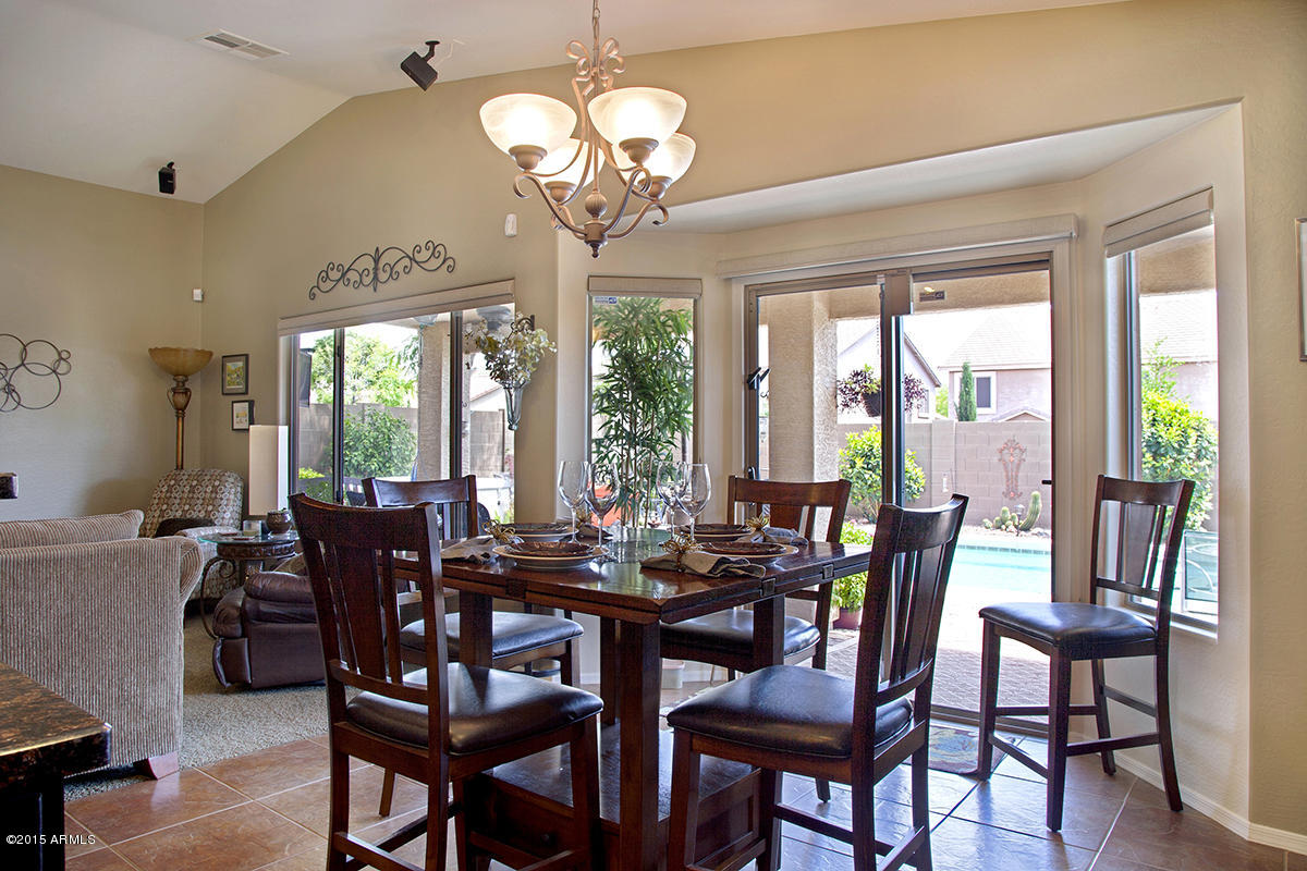 2327 West Peak View Road Phoenix, AZ 85085 - Photo 4 of 25 DiningRoom_3034