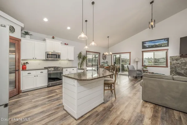 $864,000 | 15079 North Pristine Circle, Rathdrum, ID 83858