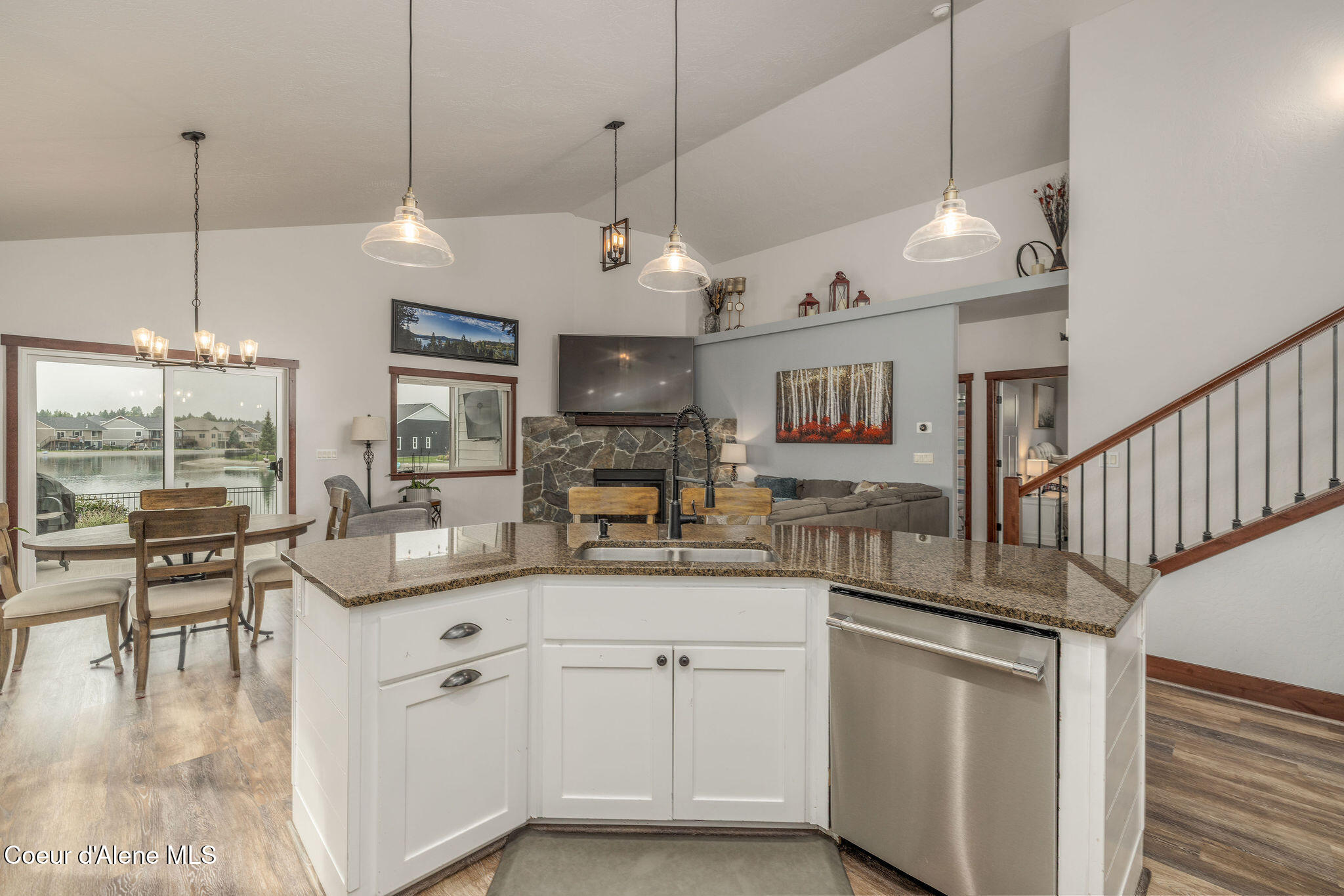 15079 North Pristine Circle Rathdrum, ID 83858 - Photo 9 of 35 Kitchen-Livingroom
