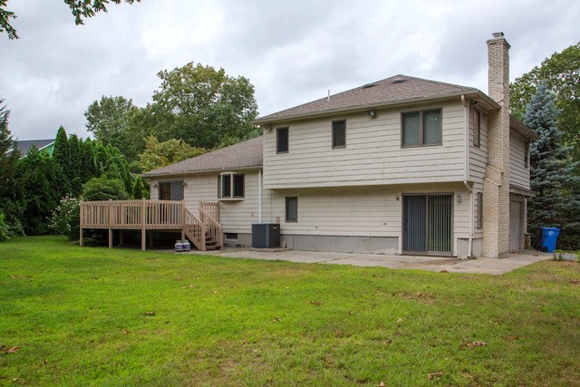 90 Conley Avenue Cranston, RI 02921 - Photo 3 of 18 Gallery Image 3