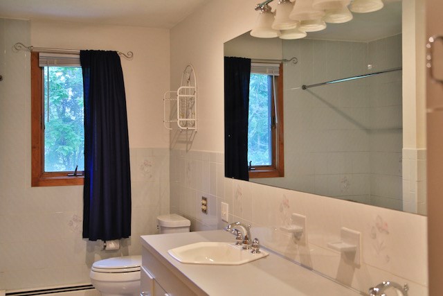 90 Conley Avenue Cranston, RI 02921 - Photo 9 of 18 Gallery Image 9