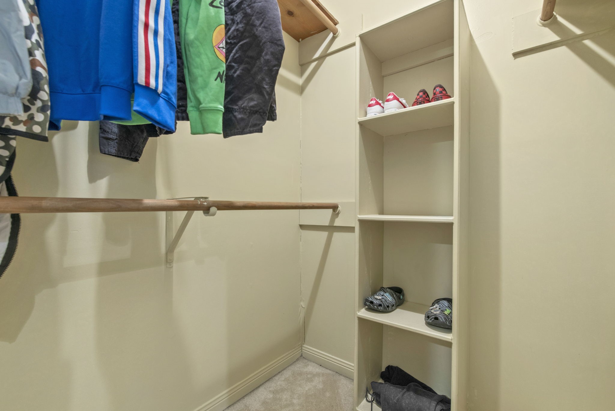 5507 Glenmere Lane Spring, TX 77379 - Photo 24 of 37 a close view of closet