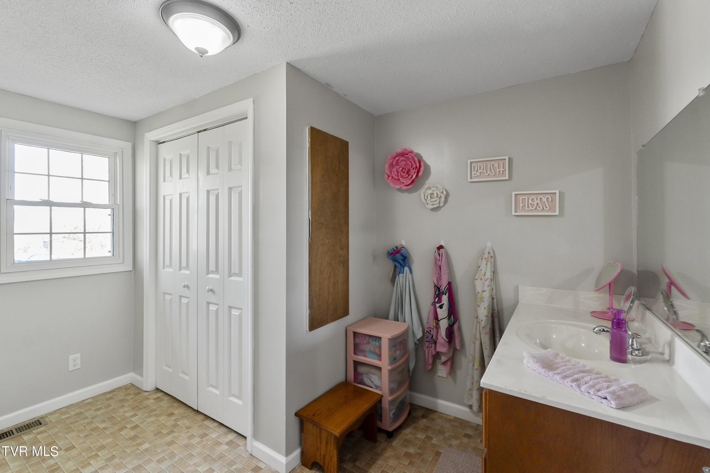 705 Mohawk Creek Road Midway, TN 37809 - Photo 28 of 48 DSC06368