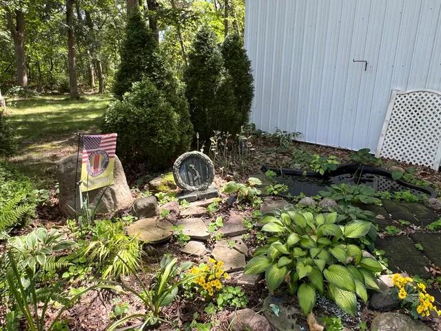 $325,000 | 10901 North 555th Street East, Demotte, IN 46310