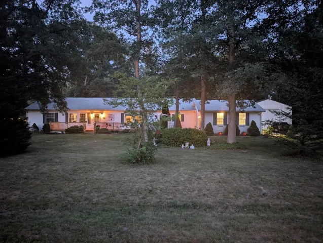 $325,000 | 10901 North 555th Street East, Demotte, IN 46310