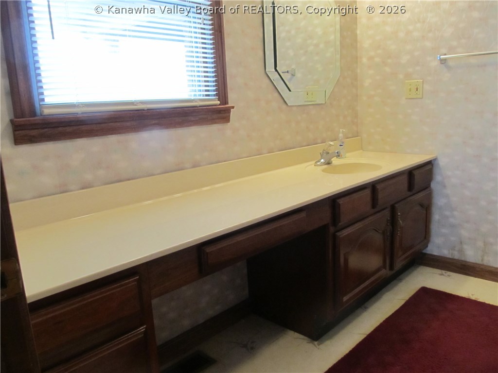 5327 Evergreen Road Fraziers Bottom, WV 25082 - Photo 10 of 17 Gallery Image 10