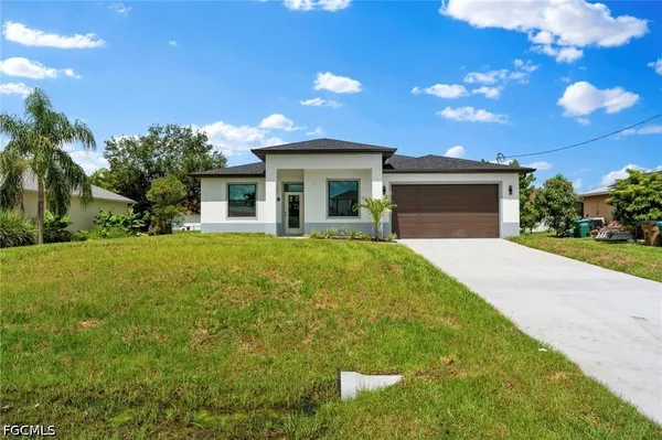 $2,200 | 1236 Northwest 25th Place, Cape Coral, FL 33993