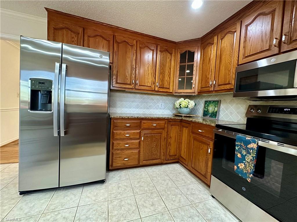 3501 River Ridge Road Pfafftown, NC 27040 - Photo 14 of 50 Dining room
