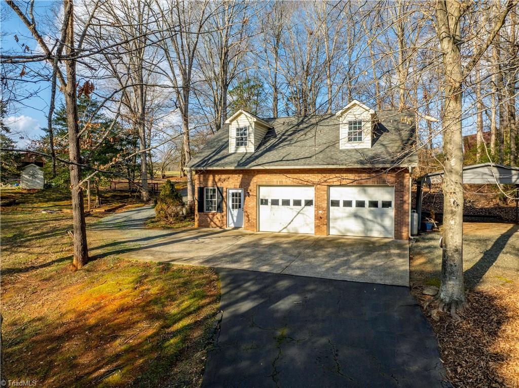 3501 River Ridge Road Pfafftown, NC 27040 - Photo 41 of 50 Detached garage